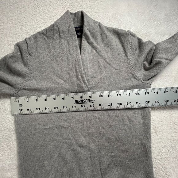 346 Brooks Brothers Womens Gray V-Neck Sweater Merino Wool Size Small Pullover - Picture 6 of 7